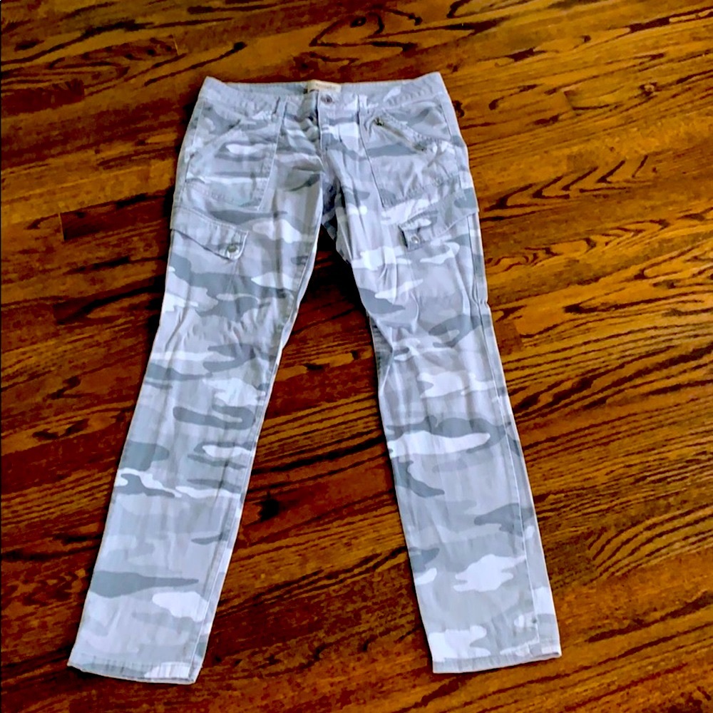 Gray camo cargo pants (jeans) lightweight material